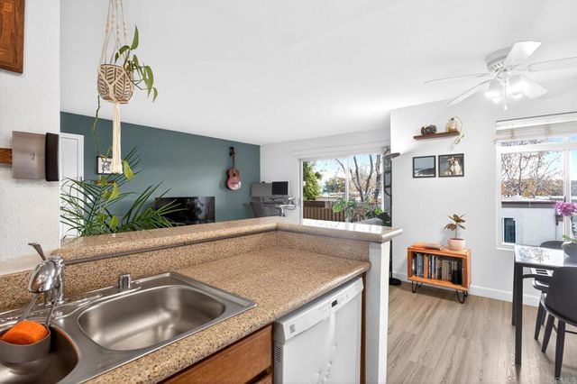 432 Edgehill Lane 73, Oceanside, CA 92054