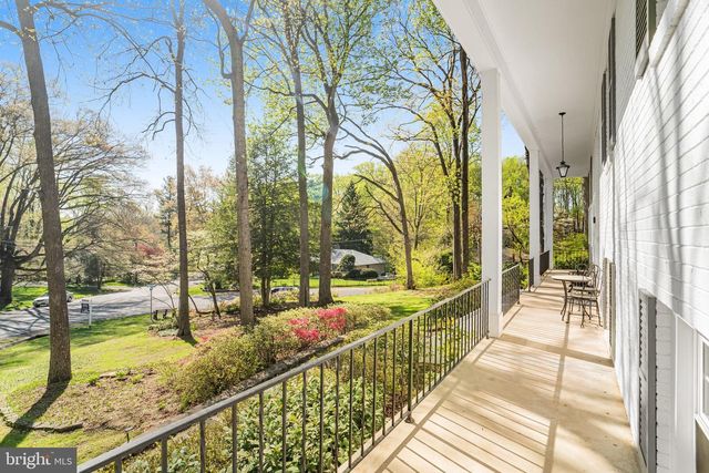 3722 ACOSTA RD, Fairfax, VA 22031