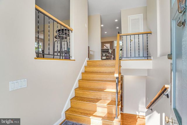 3722 ACOSTA RD, Fairfax, VA 22031