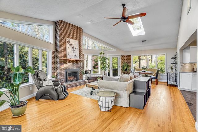 3722 ACOSTA RD, Fairfax, VA 22031