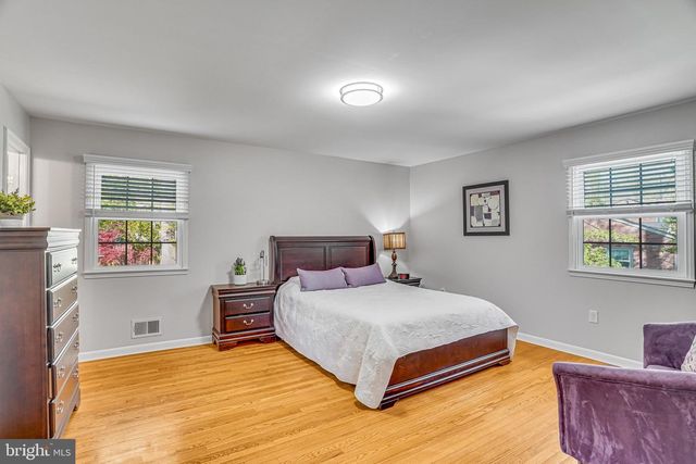 3722 ACOSTA RD, Fairfax, VA 22031