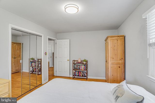 3722 ACOSTA RD, Fairfax, VA 22031