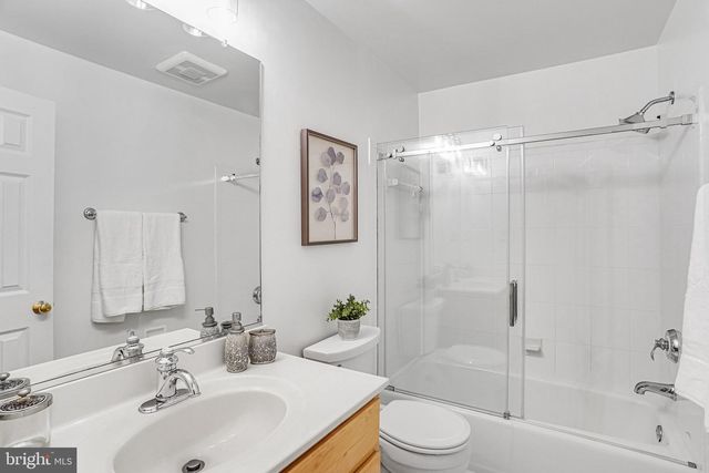 3722 ACOSTA RD, Fairfax, VA 22031