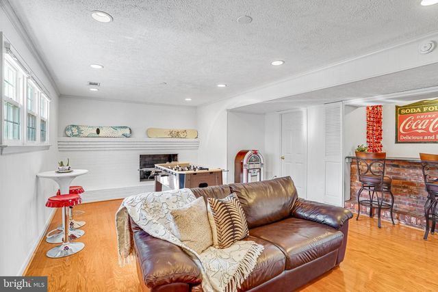 3722 ACOSTA RD, Fairfax, VA 22031