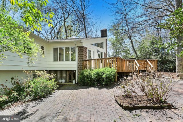 3722 ACOSTA RD, Fairfax, VA 22031
