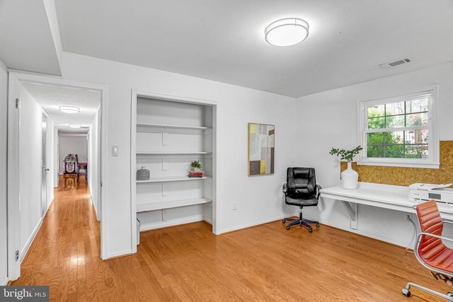 3722 ACOSTA RD, Fairfax, VA 22031