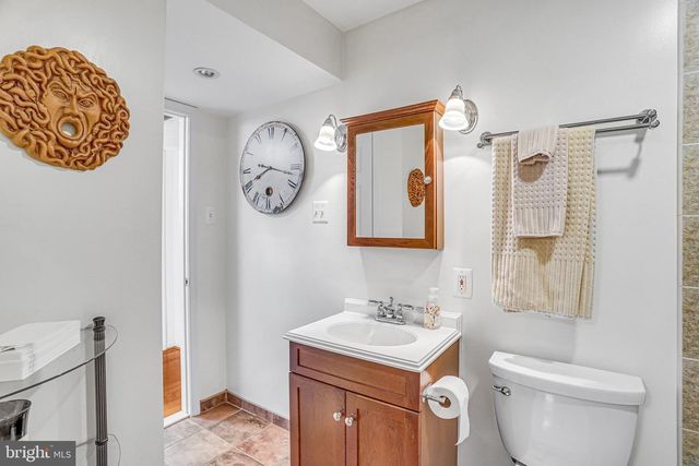 3722 ACOSTA RD, Fairfax, VA 22031