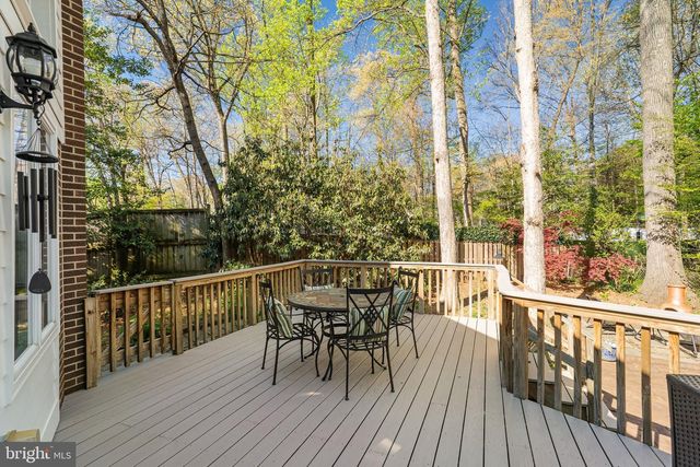 3722 ACOSTA RD, Fairfax, VA 22031