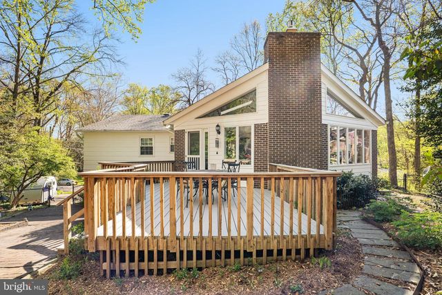 3722 ACOSTA RD, Fairfax, VA 22031