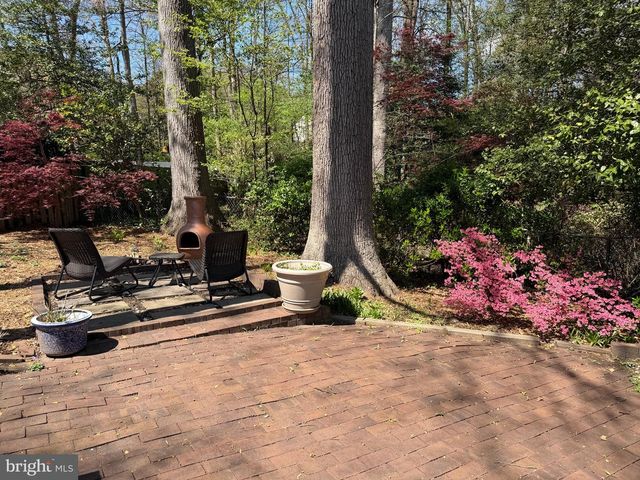 3722 ACOSTA RD, Fairfax, VA 22031