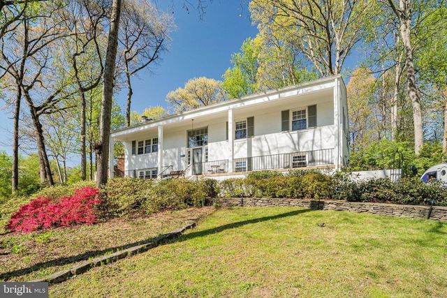 3722 ACOSTA RD, Fairfax, VA 22031