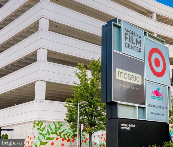 3722 ACOSTA RD, Fairfax, VA 22031