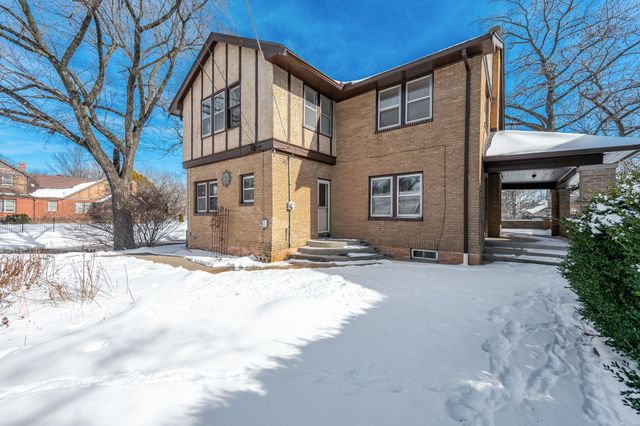 195 N Dellrose Ave, Wichita, KS 67208