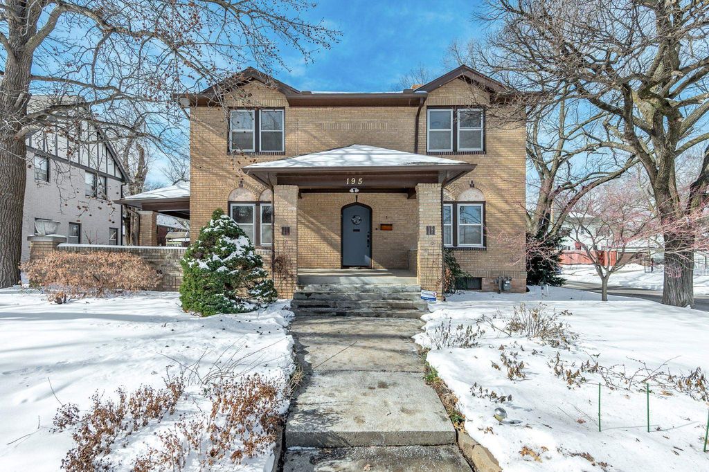 195 N Dellrose Ave, Wichita, KS 67208