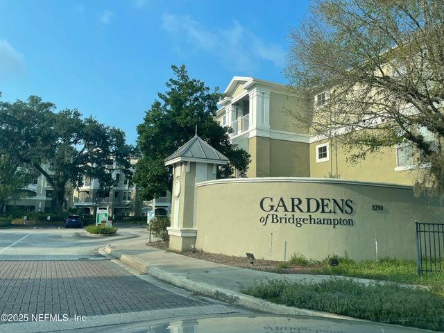 8290 GATE Parkway W 1005, Jacksonville, FL 32216