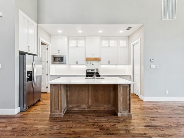 914 Saint George Place, Desoto, TX 75115