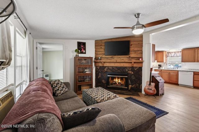 124 SUGAR PLUM Drive, Palatka, FL 32177