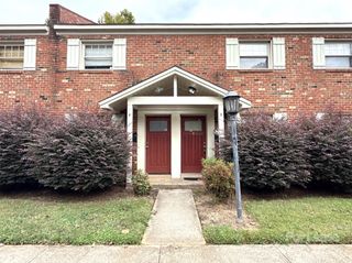 1207 Green Oaks Lane F, Charlotte, NC 28205