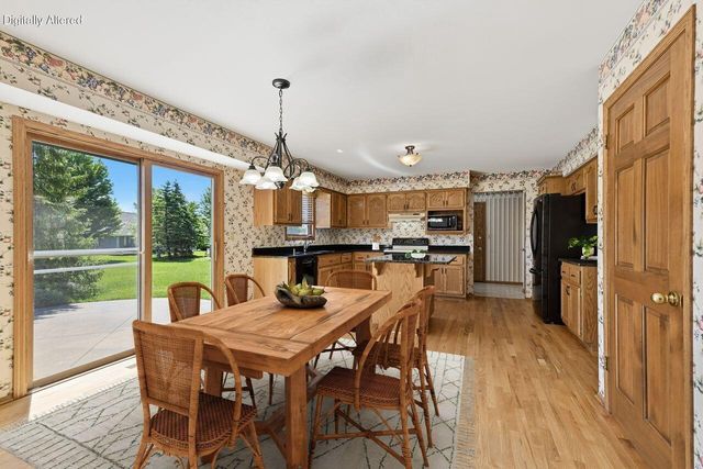 5630 S Timber Ridge DRIVE, New Berlin, WI 53151