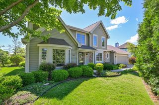 5630 S Timber Ridge DRIVE, New Berlin, WI 53151