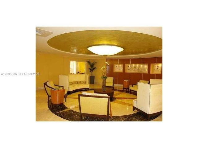 7350 SW 89th Street 505S, Miami, FL 33156
