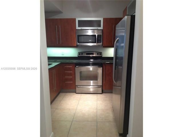 7350 SW 89th Street 505S, Miami, FL 33156