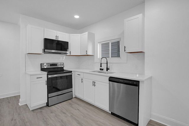 128 N Ogden Avenue, Columbus, OH 43204