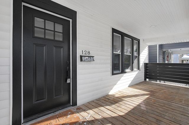 128 N Ogden Avenue, Columbus, OH 43204