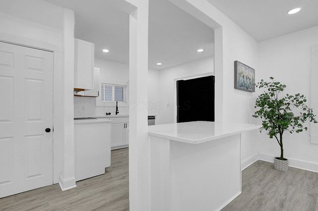 128 N Ogden Avenue, Columbus, OH 43204