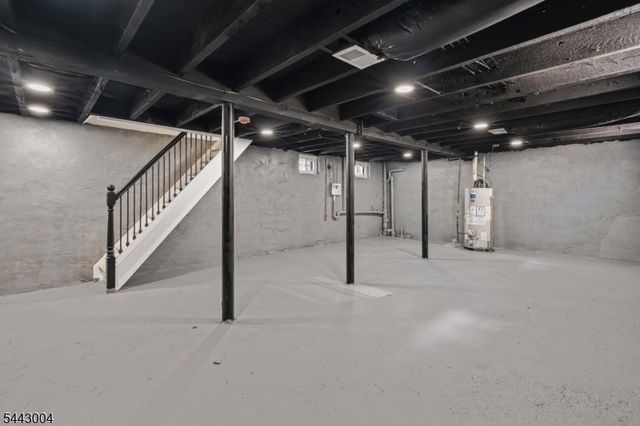 91 S Main St, Milltown Boro, NJ 08850