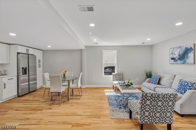 91 S Main St, Milltown Boro, NJ 08850
