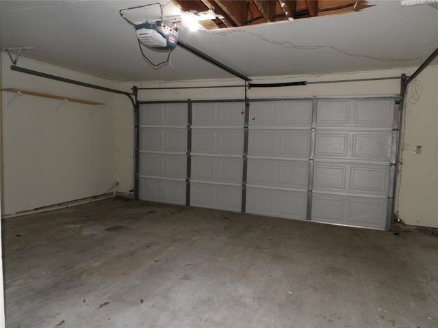 10758 Boardwalk Street, Houston, TX 77042