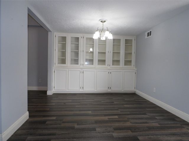 10758 Boardwalk Street, Houston, TX 77042