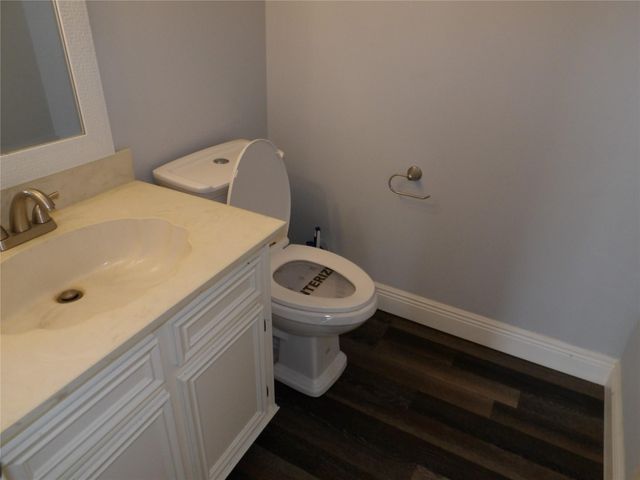 10758 Boardwalk Street, Houston, TX 77042