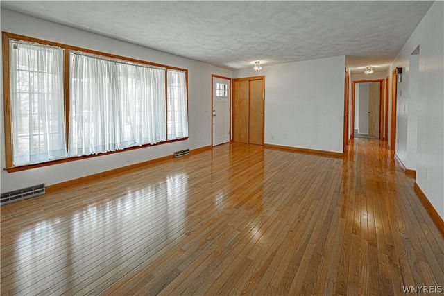 23 Vermont Avenue, Lockport City, NY 14094