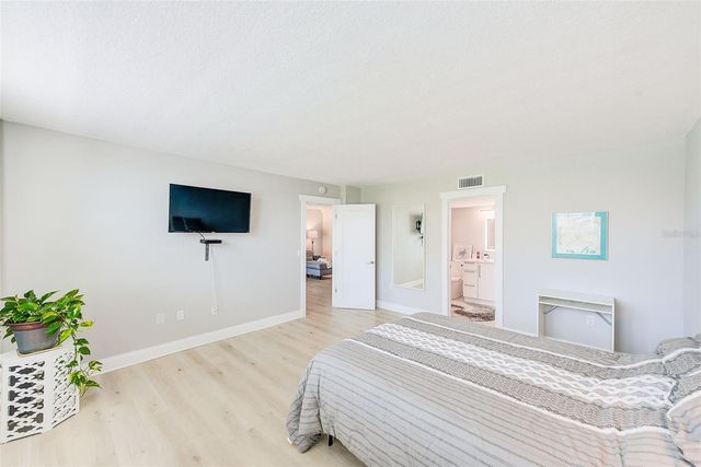 7930 SUN ISLAND DRIVE S 101, South Pasadena, FL 33707