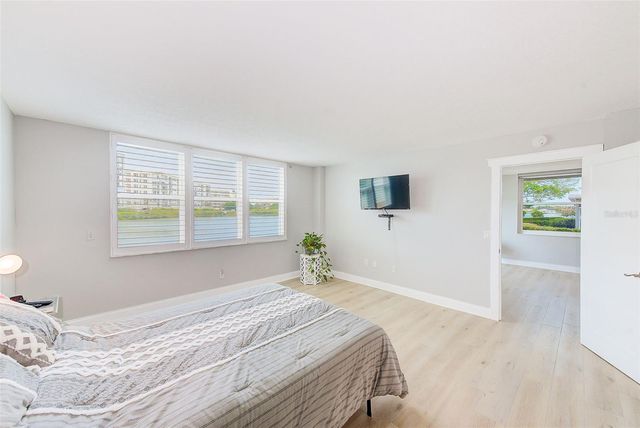 7930 SUN ISLAND DRIVE S 101, South Pasadena, FL 33707
