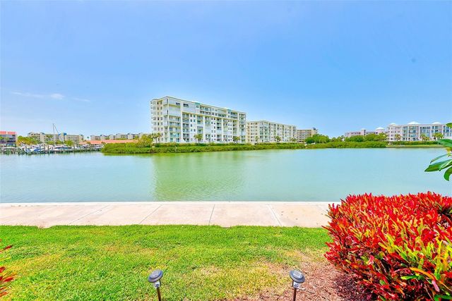 7930 SUN ISLAND DRIVE S 101, South Pasadena, FL 33707