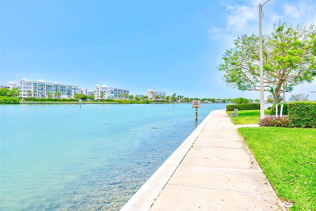 7930 SUN ISLAND DRIVE S 101, South Pasadena, FL 33707