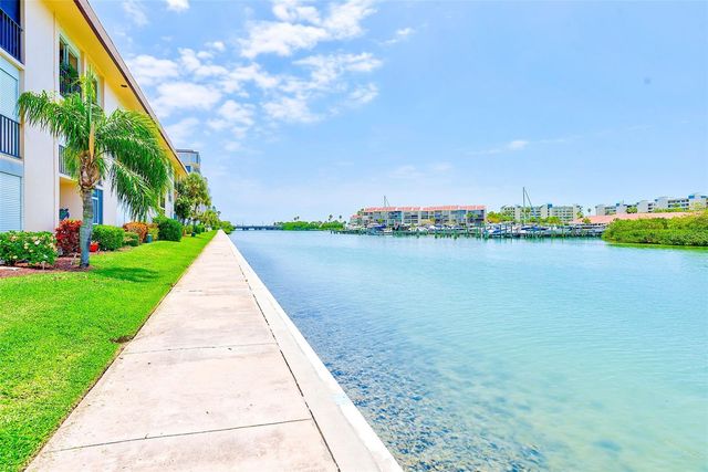 7930 SUN ISLAND DRIVE S 101, South Pasadena, FL 33707
