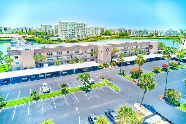7930 SUN ISLAND DRIVE S 101, South Pasadena, FL 33707