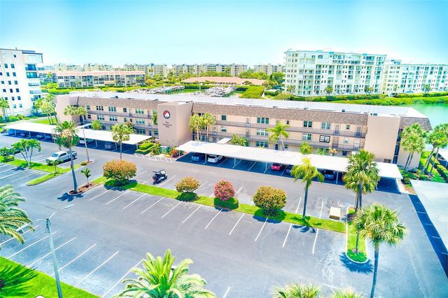 7930 SUN ISLAND DRIVE S 101, South Pasadena, FL 33707