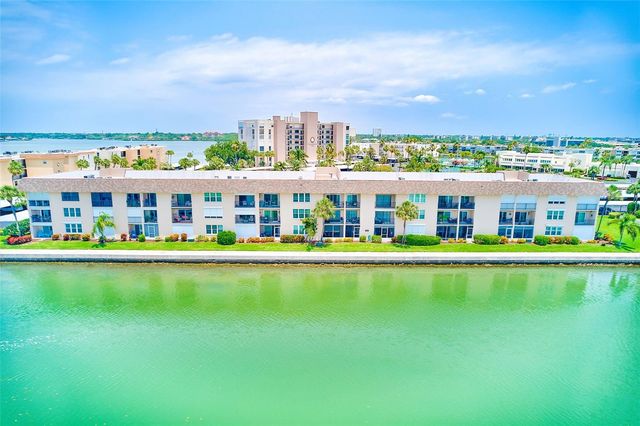 7930 SUN ISLAND DRIVE S 101, South Pasadena, FL 33707