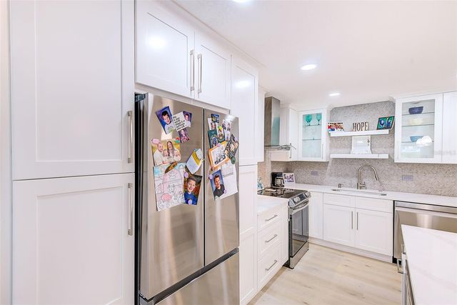 7930 SUN ISLAND DRIVE S 101, South Pasadena, FL 33707