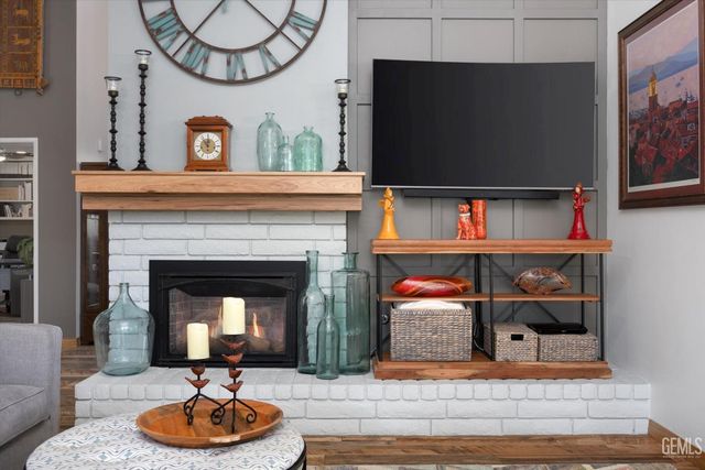 7401 Hilton Head Way 21, Bakersfield, CA 93309