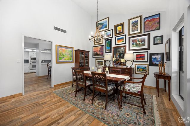 7401 Hilton Head Way 21, Bakersfield, CA 93309