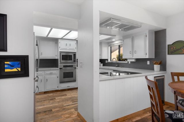 7401 Hilton Head Way 21, Bakersfield, CA 93309