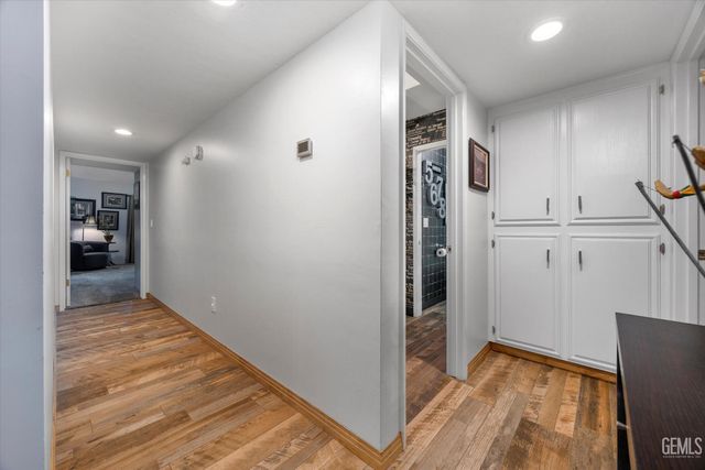 7401 Hilton Head Way 21, Bakersfield, CA 93309