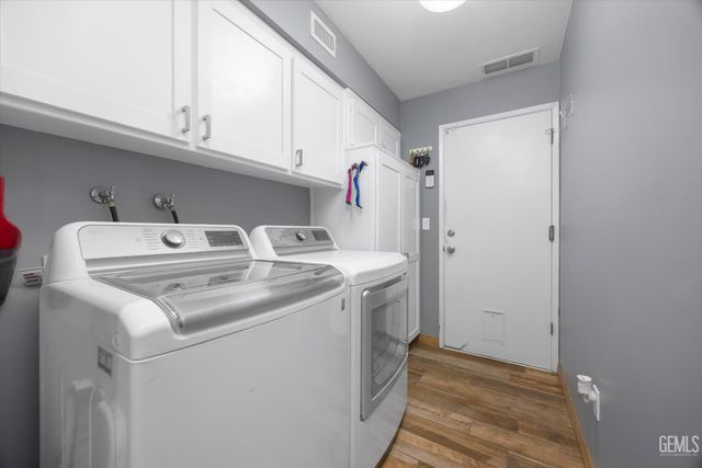 7401 Hilton Head Way 21, Bakersfield, CA 93309