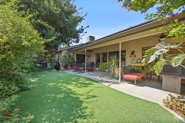 7401 Hilton Head Way 21, Bakersfield, CA 93309